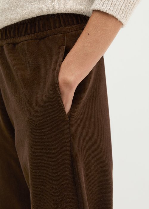 Relaxed-Fit Corduroy Jersey Pants — Burnt Coffee