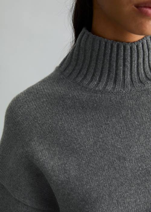 Oversized Sweater Dark Shadow Melange in detail view
