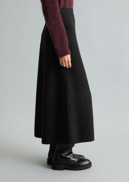 A-Line Knit Skirt — Black