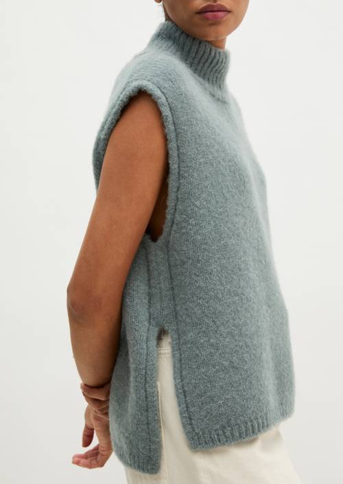 Ärmelloser Pullover regular Foggy Blue in Detailansicht