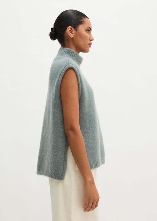 Sleeveless Sweater, Regular Fit — Foggy Blue