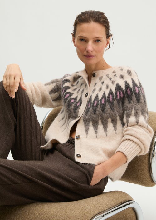 Slim-Fit Jacquard Cardigan — Light Beige
