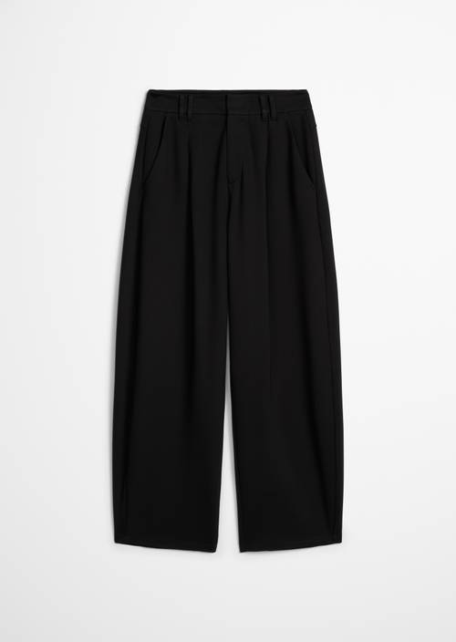 Jerseyhose Model Caria barrel Black in freigestellter Ansicht ohne Model