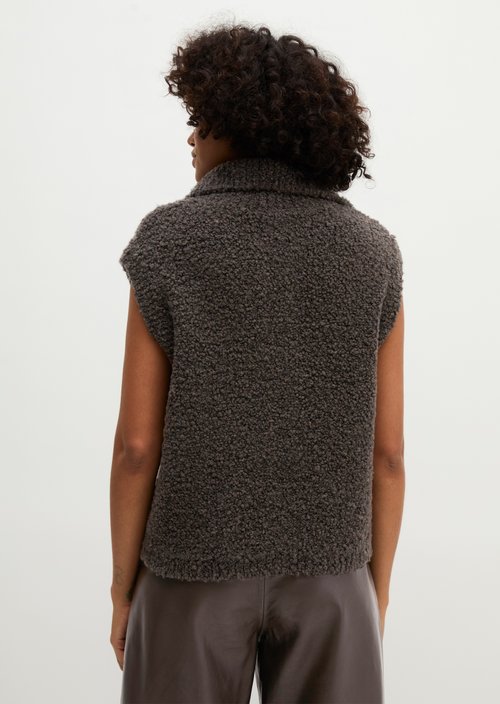 Slim-Fit Sleeveless Cardigan — Stone Brown Melange