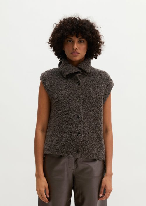 Slim-Fit Sleeveless Cardigan — Stone Brown Melange
