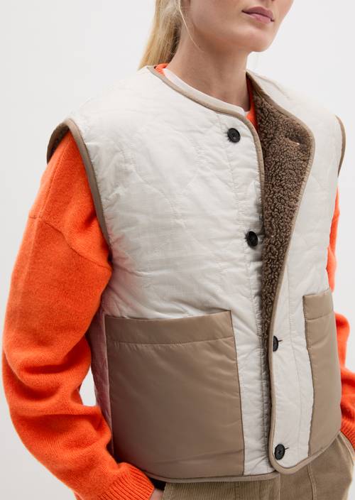 Reversible Quilted Vest, Regular Fit Milky Brown in detail view