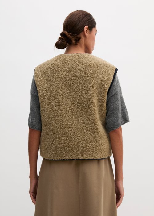 Reversible Quilted Vest, Regular Fit — Shaded Taupe