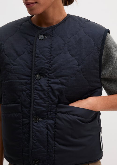 Reversible Quilted Vest, Regular Fit — Shaded Taupe