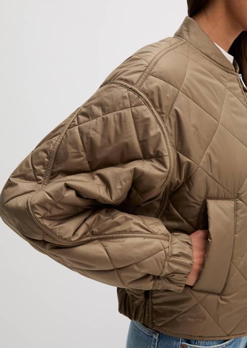 Steppblouson regular Milky Brown in Detailansicht