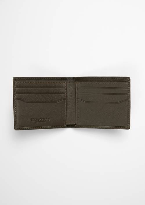 Kartenetui Model Tome Dusty Olive geöffnet dargestellt
