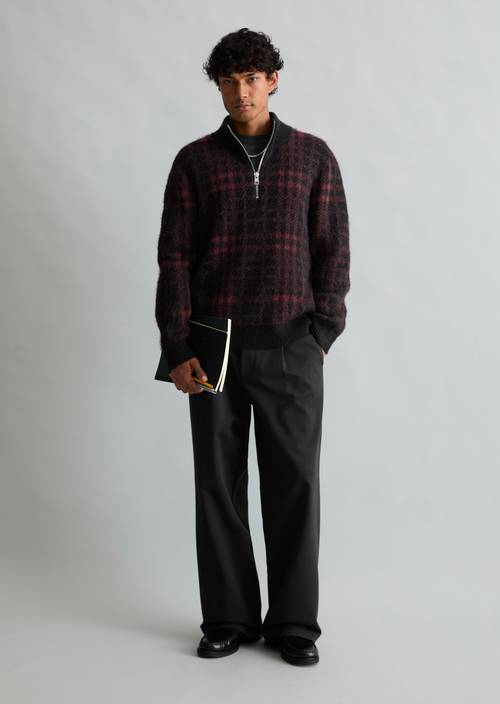 Jacquard-Troyer regular Black in Frontalansicht