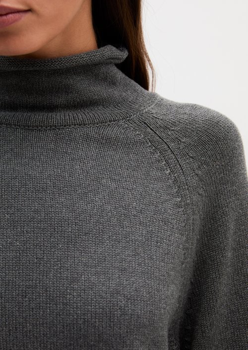 Loose-fitting turtleneck sweater — Middle Grey Melange