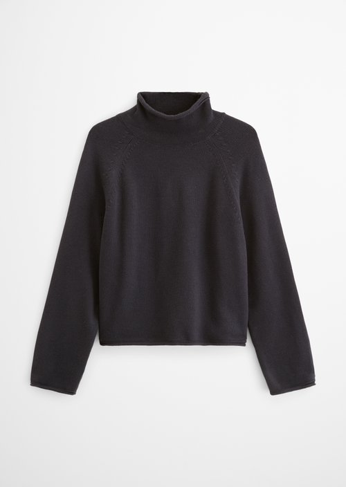 Loose-fitting turtleneck sweater — Manic Midnight
