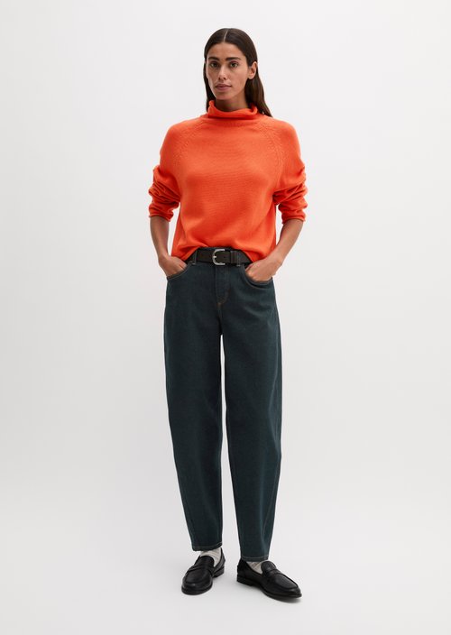Loose-fitting turtleneck sweater — Vivid Orange