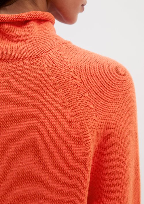 Loose-fitting turtleneck sweater — Vivid Orange