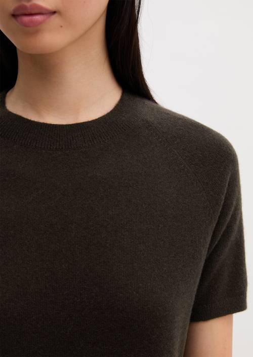 Kaschmirpullover regular Black Ink in Detailansicht
