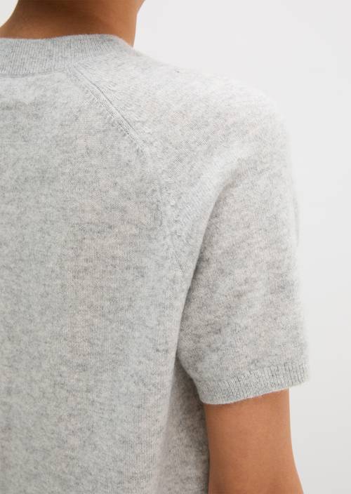 Regular-Fit Cashmere Sweater Clear Grey Melange in detail view