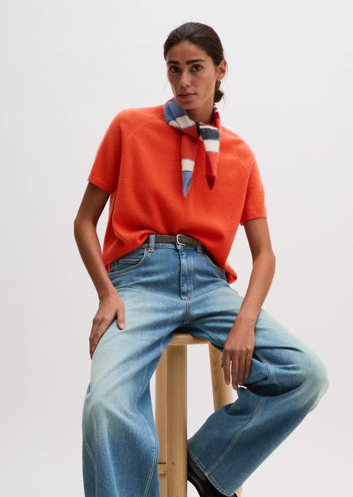 Regular-Fit Cashmere Sweater Vivid Orange in front view