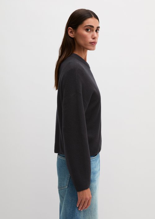 Loose-fitting sweater — Manic Midnight