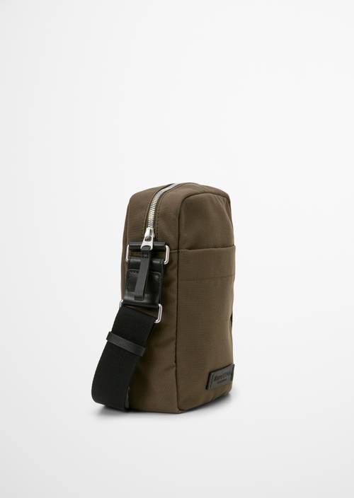 Canvas-Umhängetasche Model Lovis Dusty Olive in Seitenansicht
