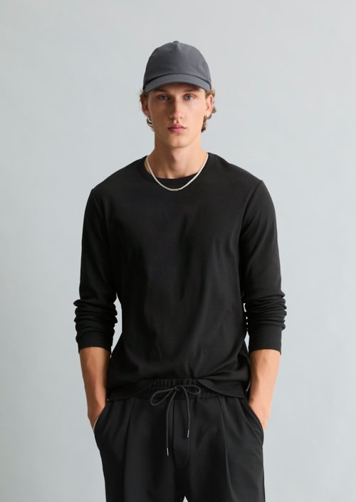 Regular-fit long-sleeve shirt — Black