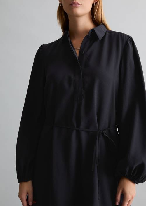 Robe évasée Black en vue détaillée