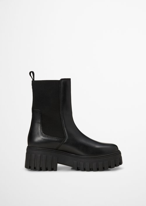 Valva Chelsea Boot — Black