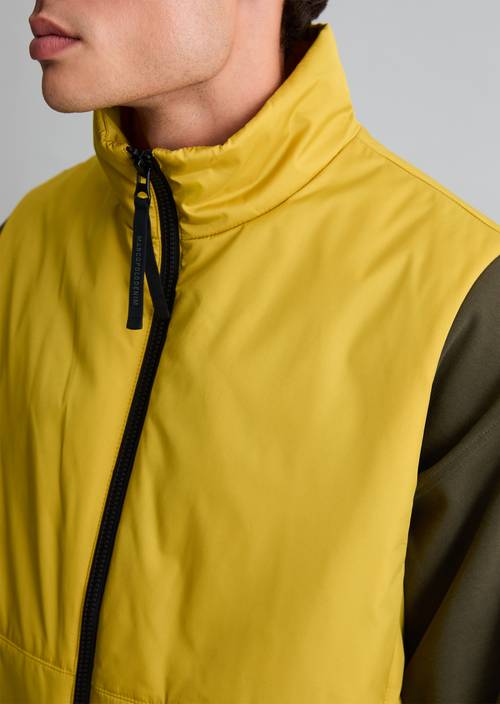 Gilet de plein air, coupe regular Golden Kiwi in Detailansicht