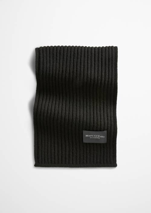 écharpe tricotée Black en vue de face