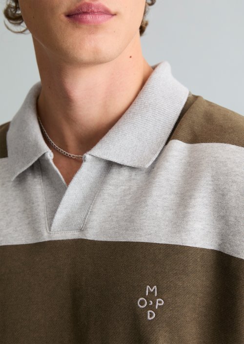 Relaxed-fit Sweatshirt with Polo Collar — Dark Brown