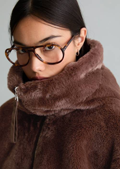 Oversized teddy jacket Rhubarb Jam in detail view