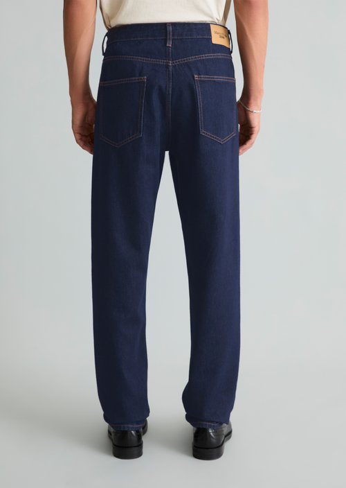 Runne Tapered Jeans — Dark Blue