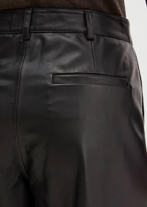 Lederhose regular Black in Detailansicht