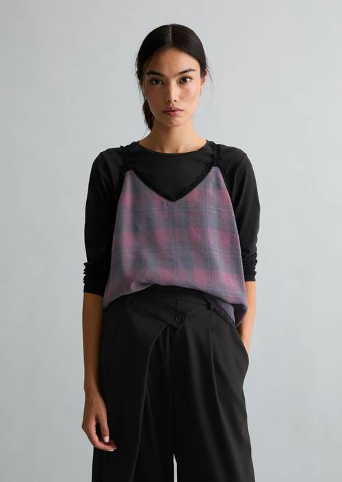 Printed Lingerie Lace Top, Straight Cut Black in front view