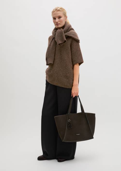 Biana Tote Bag Burnt Coffee worn on model