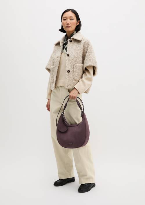 Bellilo Medium Shoulder Bag Light Plum worn on model
