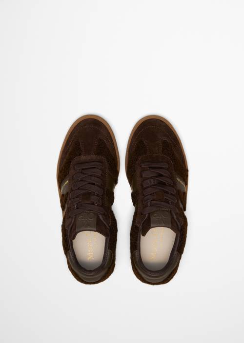 Sneaker Model Court Burnt Coffee in Ansicht von oben