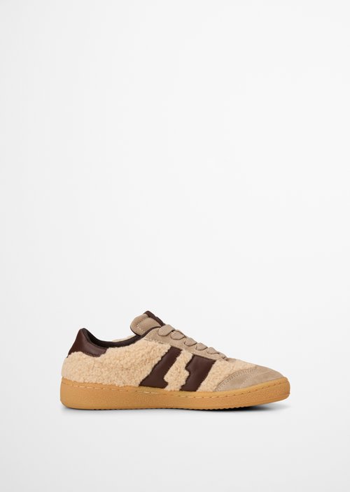 Court Sneaker Model — Earthy Taupe