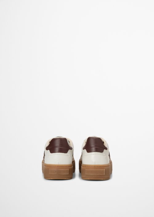Edith Sneaker Model — Offwhite