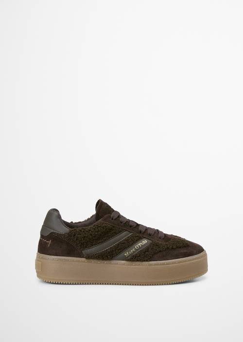 Sneaker Model Edith Burnt Coffee Ansicht rechter Schuh von außen