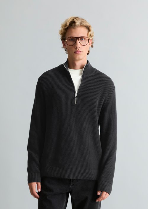Regular-Fit Knitted Turtleneck — Black