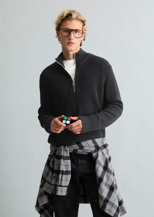 Regular-Fit Knitted Turtleneck — Black