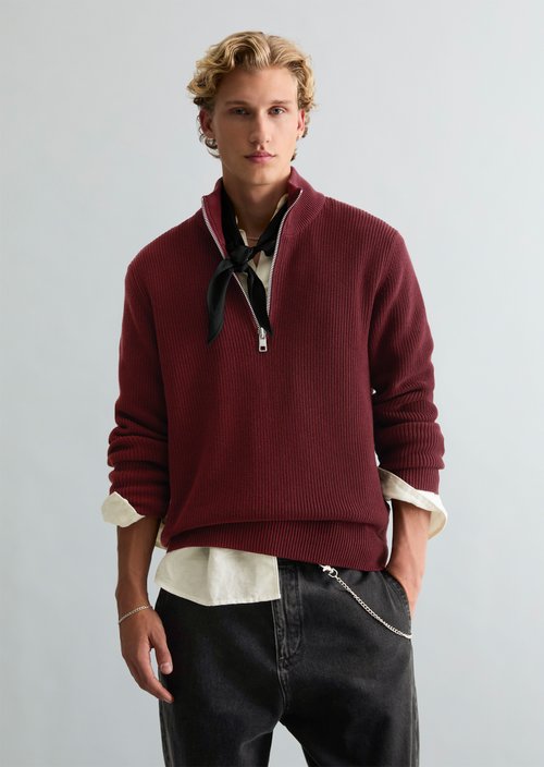 Regular-Fit Knitted Turtleneck — Burgundy