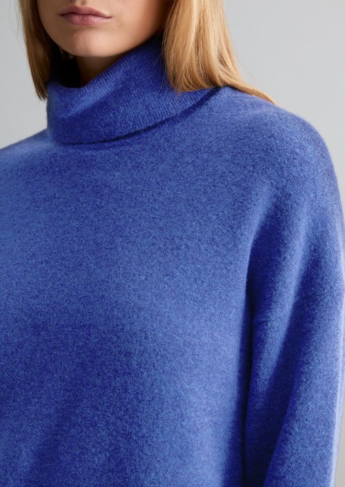 Relaxed-fit turtleneck sweater — Dark Acai