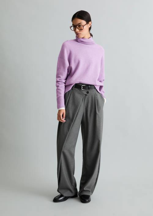 Rollkragenpullover relaxed Light Purple Melange in Frontalansicht