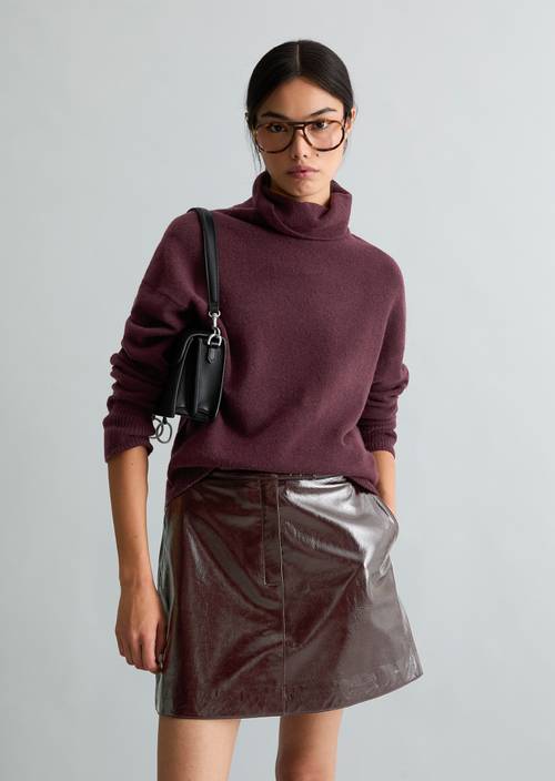 Relaxed-fit turtleneck sweater Rhubarb Jam in front view