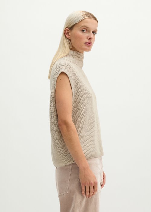 Relaxed Sleeveless Sweater — Light Stone Melange