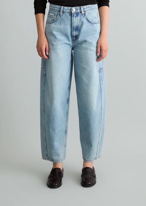 Enni Wide Barrel Cropped Jeans — Light Blue