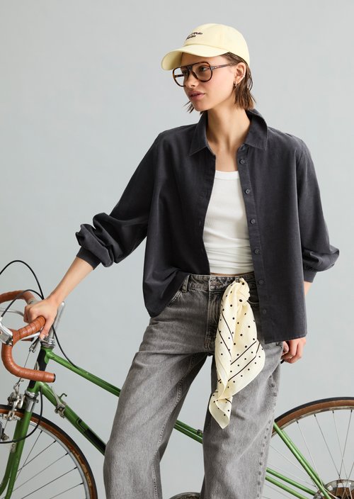 Fine-cord Long-Sleeve Blouse, Regular Fit — Light Graphite