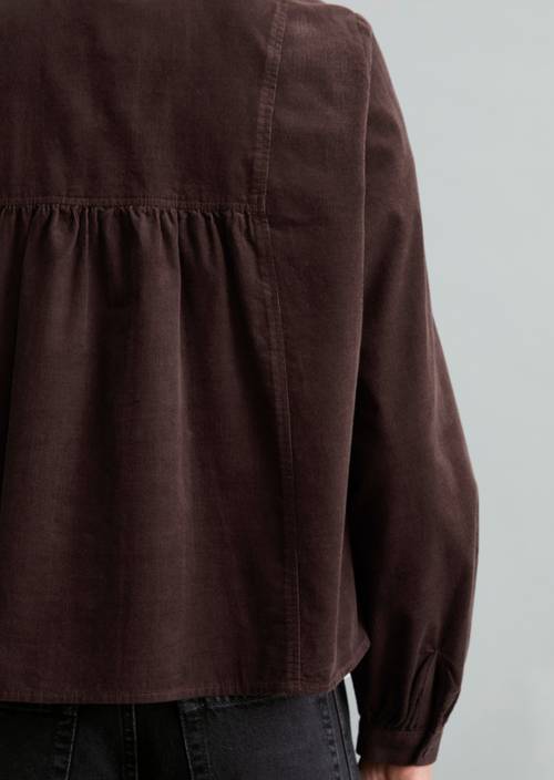 Blouse met lange mouwen van fijn corduroy, regular fit Espresso Brown in detailaanzicht